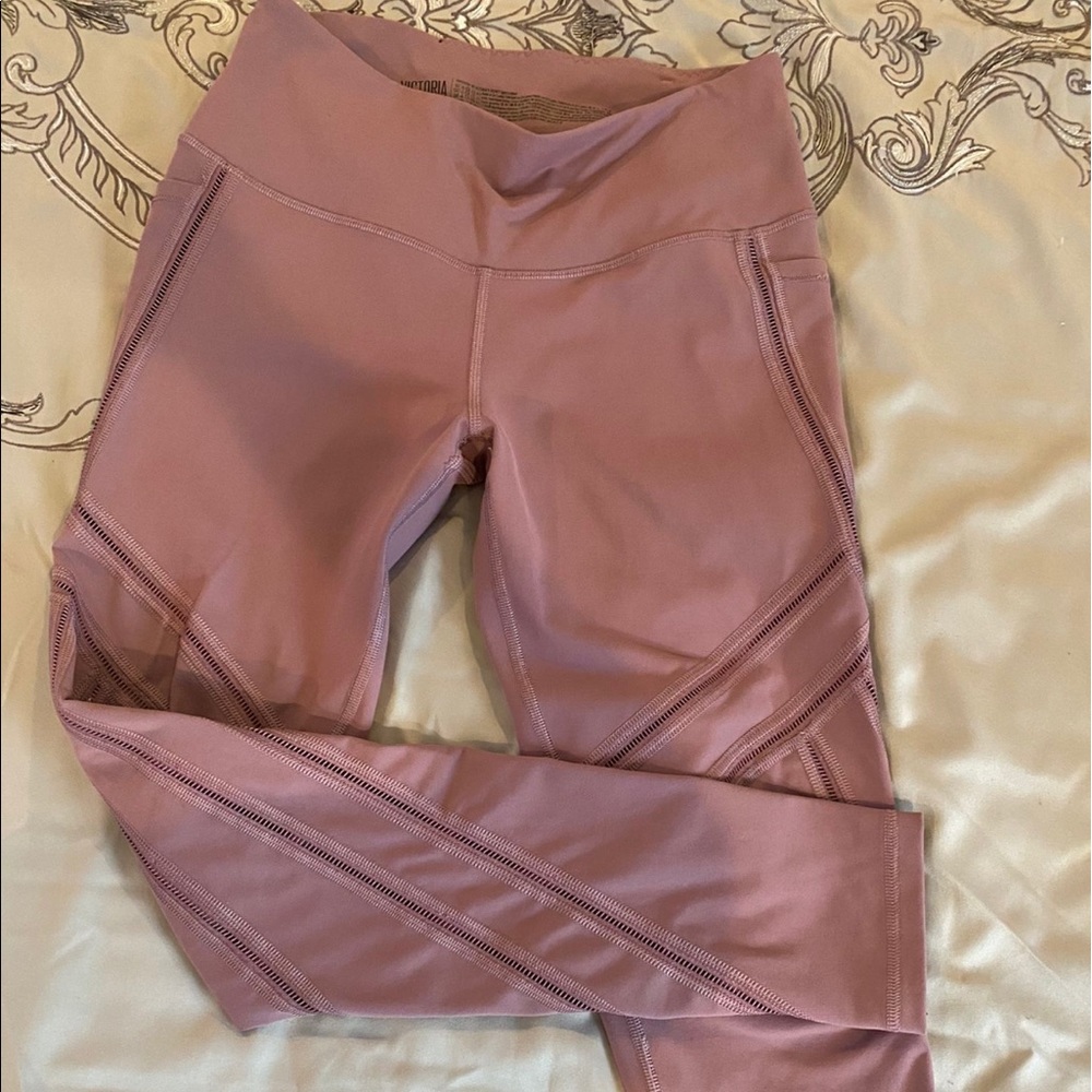 Condition: use - Picture 2 of 3